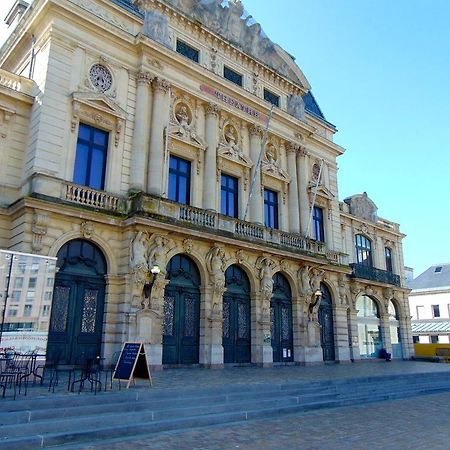 Hotel De La Croix De Malte Cherbourg-en-Cotentin Exterior foto