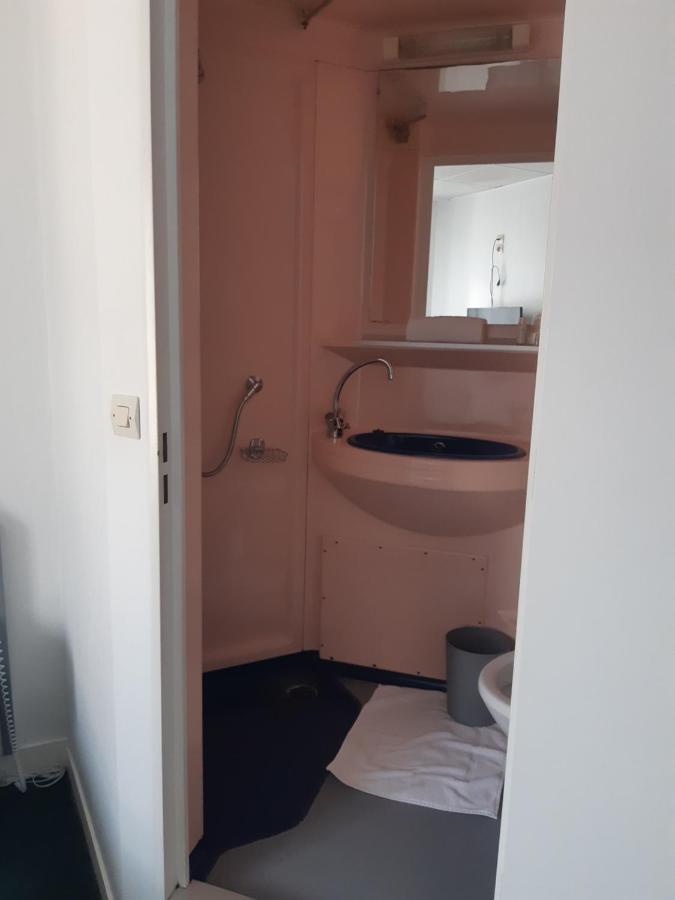 Hotel De La Croix De Malte Cherbourg-en-Cotentin Zimmer foto