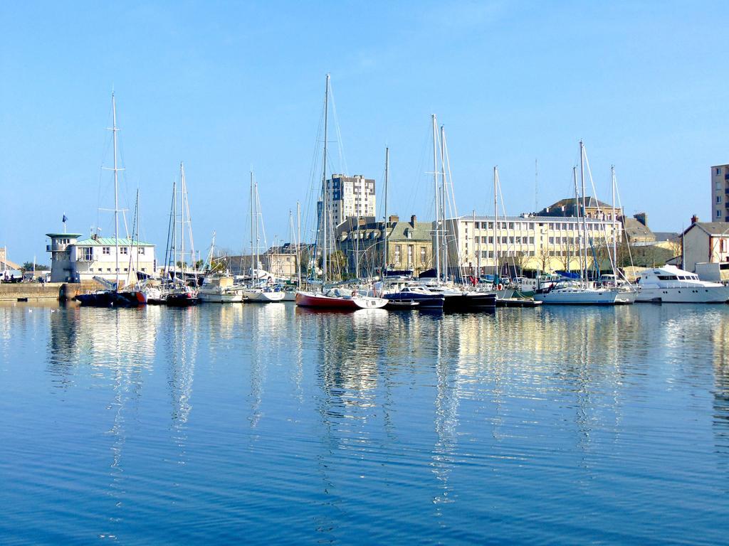 Hotel De La Croix De Malte Cherbourg-en-Cotentin Exterior foto